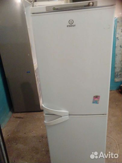 Холодильник бу