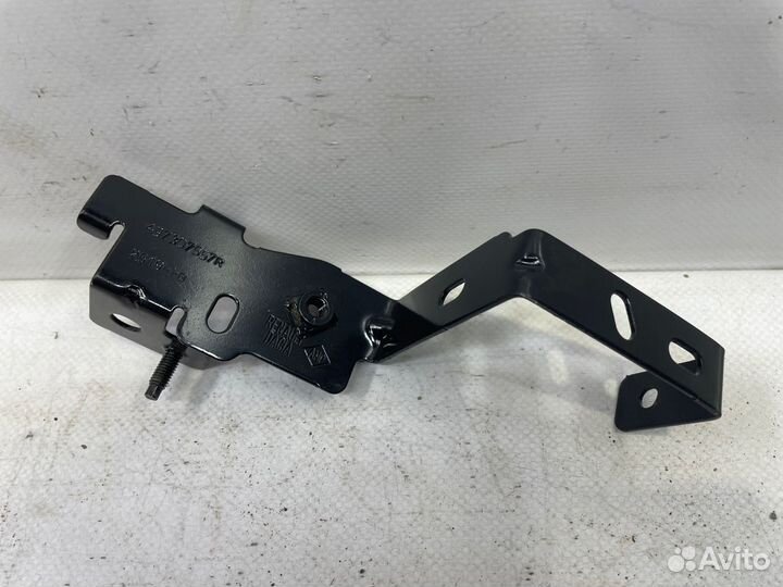 Кронштейн Renault Logan 2 2014
