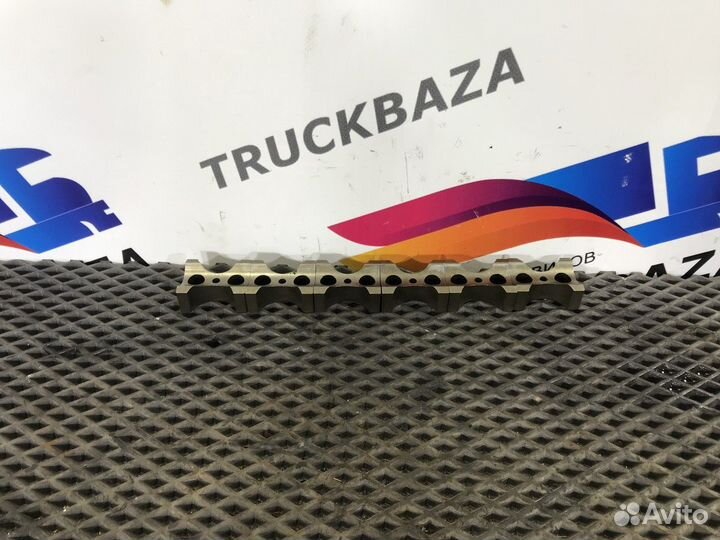 51042020175 Комплект проставок под ось коромысел