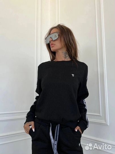 Спортивный костюм женский новый