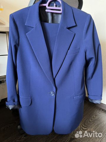 Брючный костюм женский 48 размер