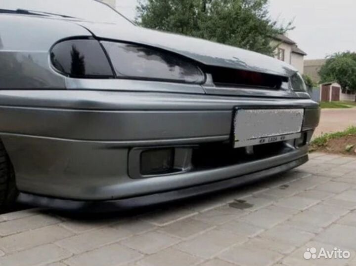 Губа на бампер