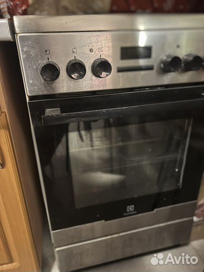 Плита электрическая electrolux