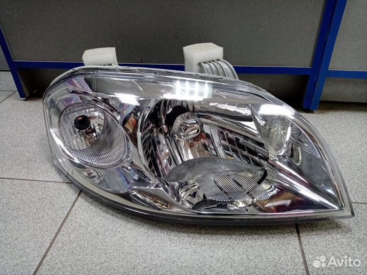 Фара правая Шевроле Авео Т250