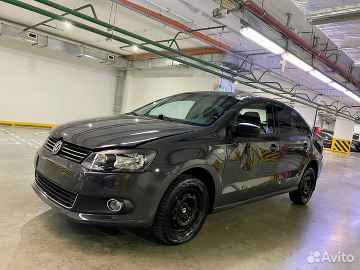 Volkswagen Polo 1.6 AT, 2015, битый, 103 701 км