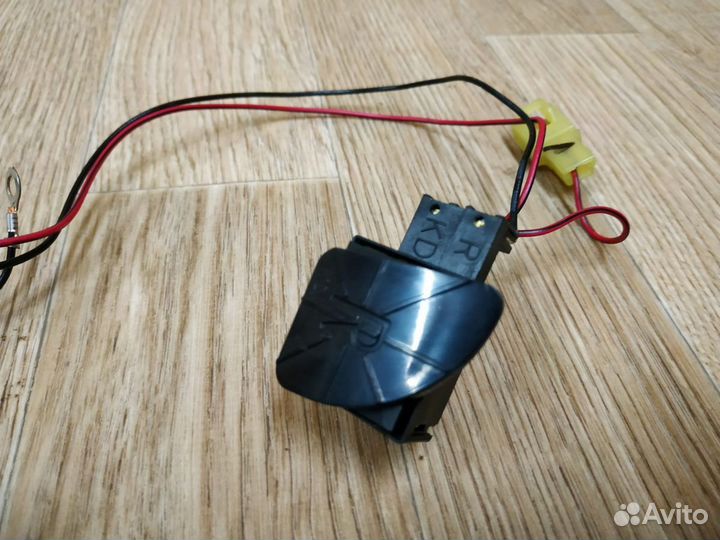 Кнопка звукового сигнала Chevrolet Lacetti