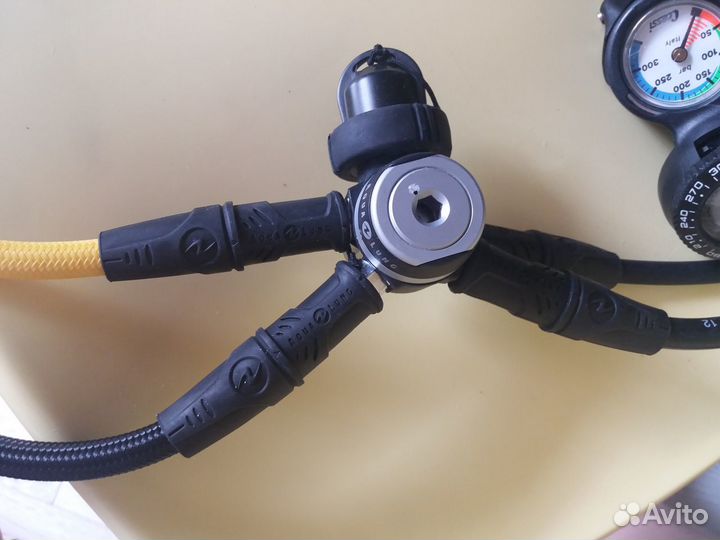 Регулятор Aqualung Mikron BlueLady+октопус+консоль