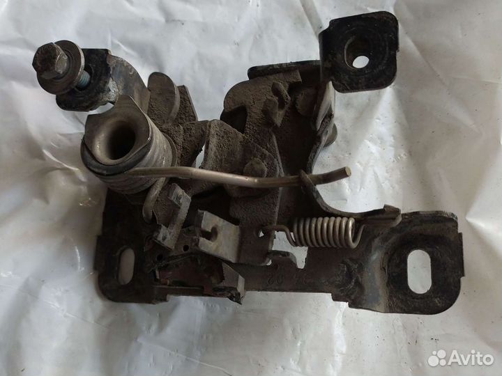 Замок капота, ауди A6 c5