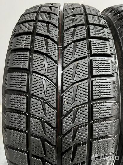 Bridgestone Blizzak LM-60 235/50 R18