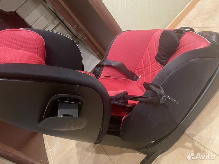 Детское автокресло Recaro optiafix 9-18 +izofix