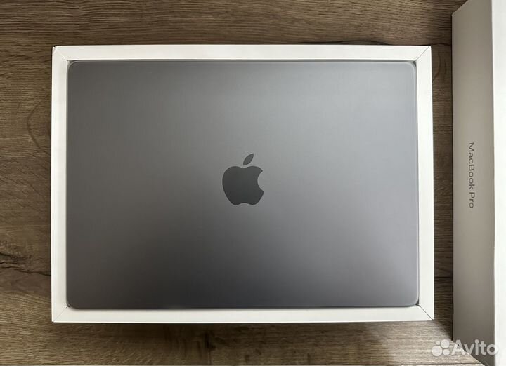 Apple MacBook Pro 14 M3