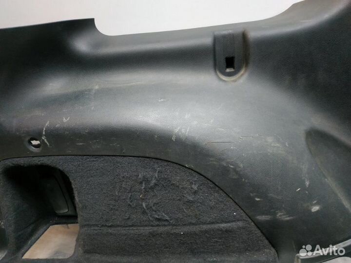 Обшивка багажника левая Jeep Grand Cherokee WK2