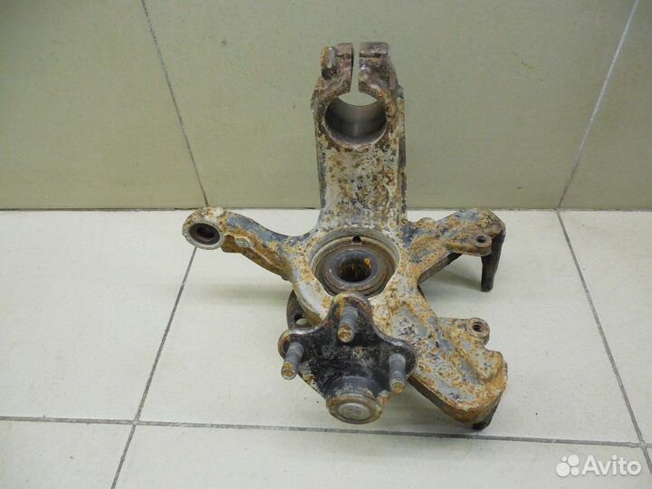 Кулак поворотный передний левый Fabia 2007-2015