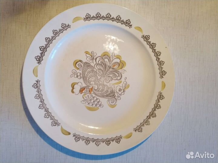Блюдо декоративное с узором