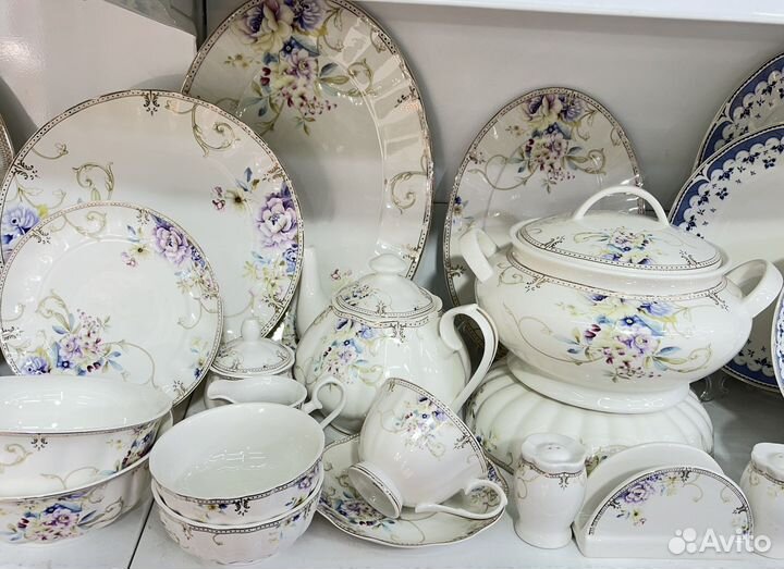 Чайно столовый сервиз на 12 персон