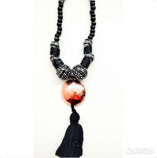Бусы этнические с медным подвесом и кистями. Бохо