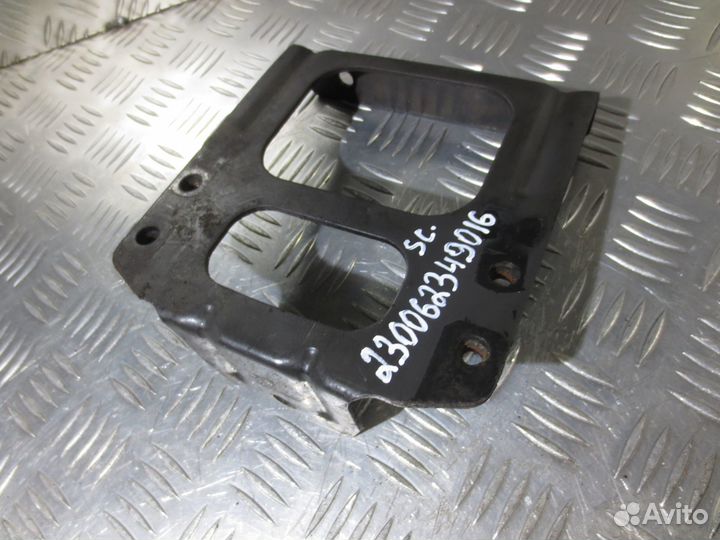 Кронштейн системы охлаждения Scania 1397207