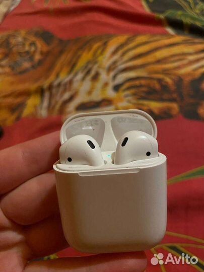 Беспроводные наушники apple airpods 2