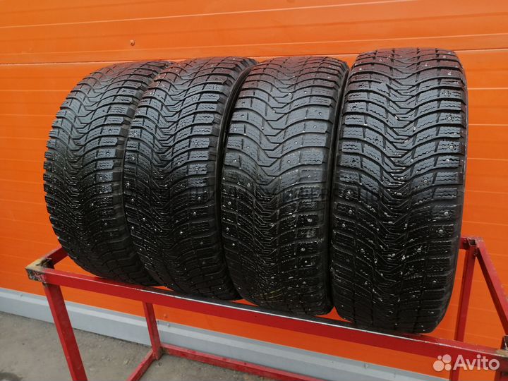 Michelin X-Ice North 3 215/60 R16 86H