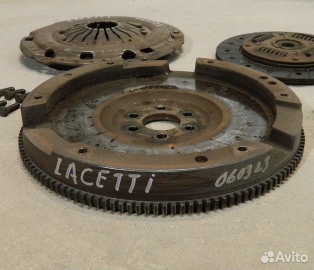 Маховик в сборе Lacetti 1.4 F14D3