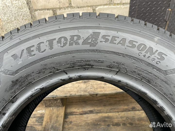 Goodyear Vector 4Seasons Cargo 235/65 R16C