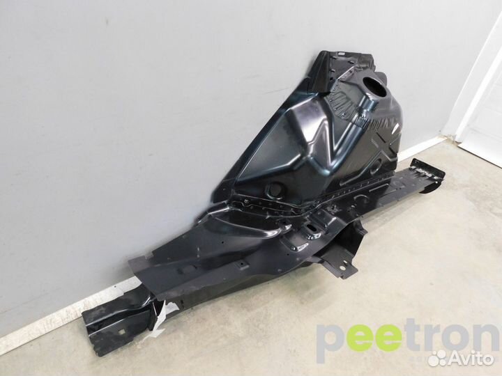 Б/У Б/У Лонжерон задний правый б/у 50530748