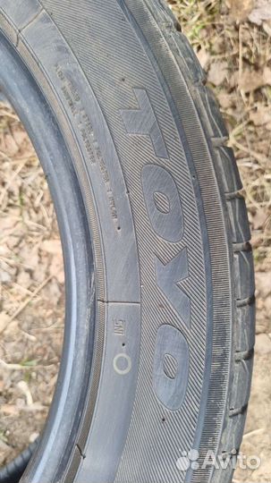 Летнии шины toyo 215/55 R17
