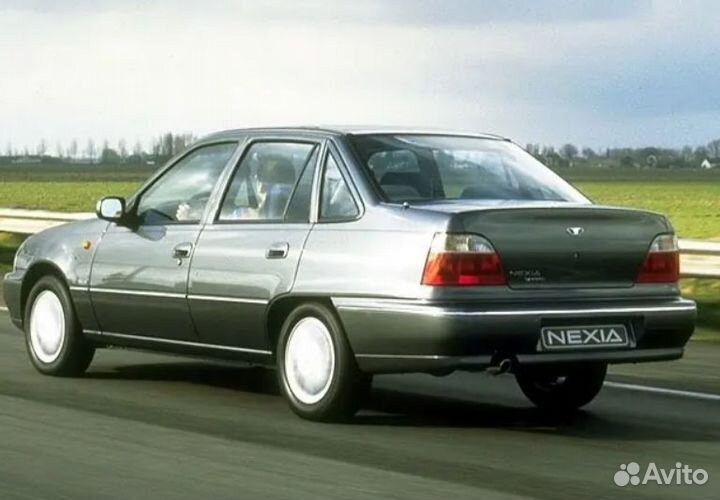 Фонарь задний правый Daewoo Nexia 1994