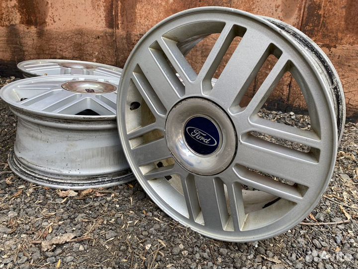 Оригинал Ford R16/5/108