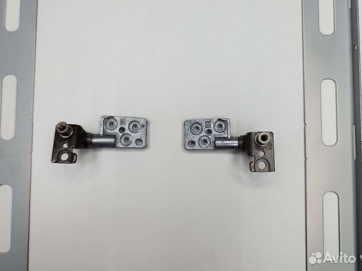 Петли для ноутбука samsung r60 plus