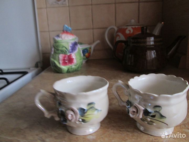 Заварочные чайники, чашки,сахарница