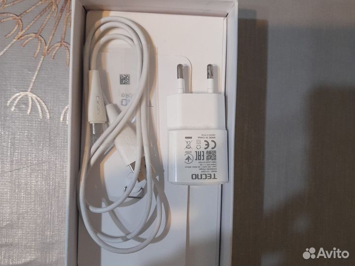 TECNO Camon 12, 4/64 ГБ