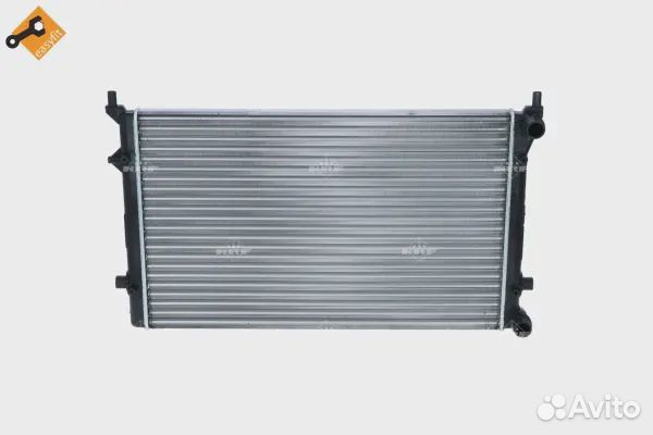 Радиатор системы охлаждения VW Golf 1.4 09
