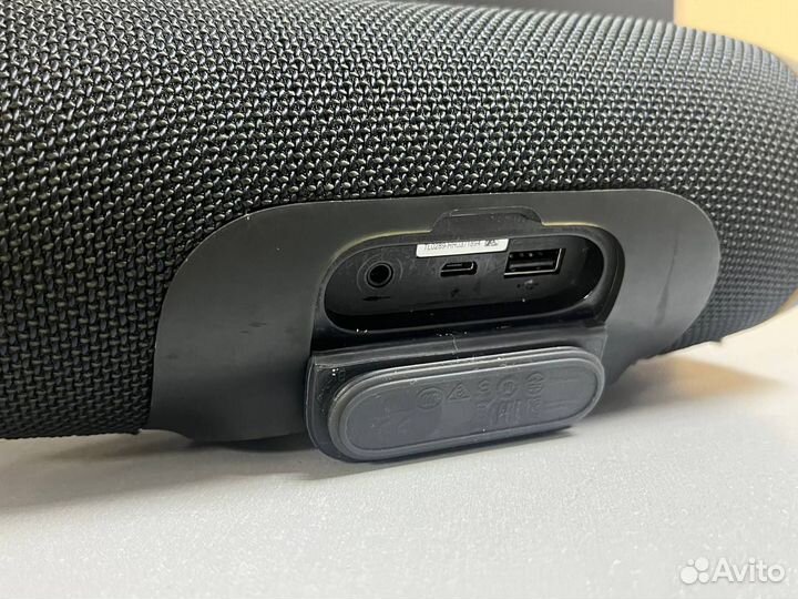 Портативная акустика JBL Charge 3