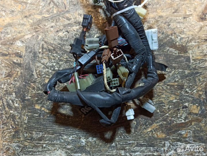 Yzf-r6 99-02 проводка коса