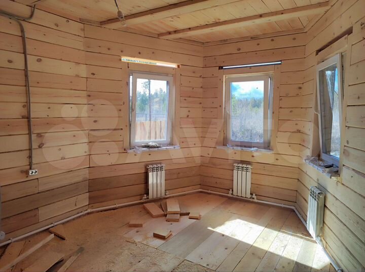 Дом 100 м² на участке 5 сот.