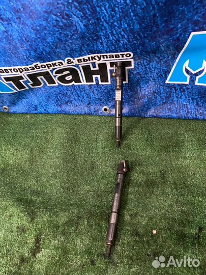 Форсунка топливная Audi A4 B6 AKE 2002