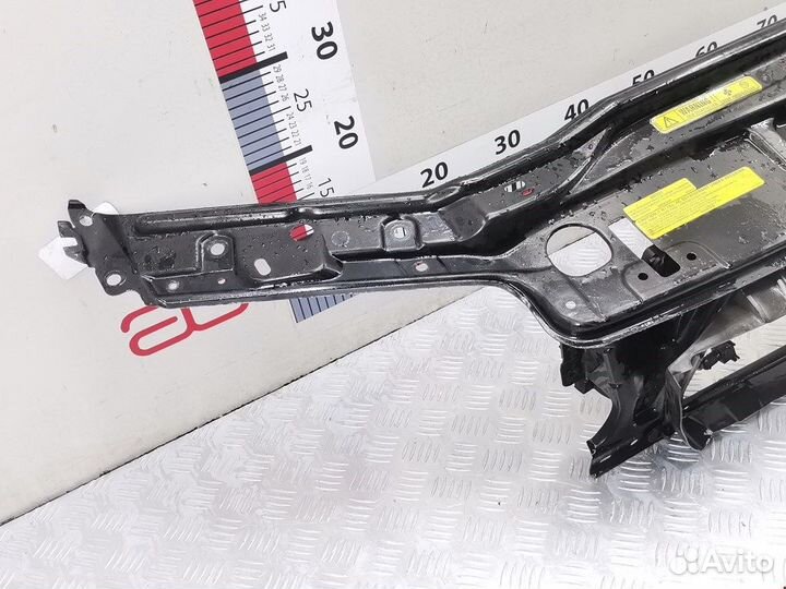 Панель передняя (телевизор) для Volvo S60 1