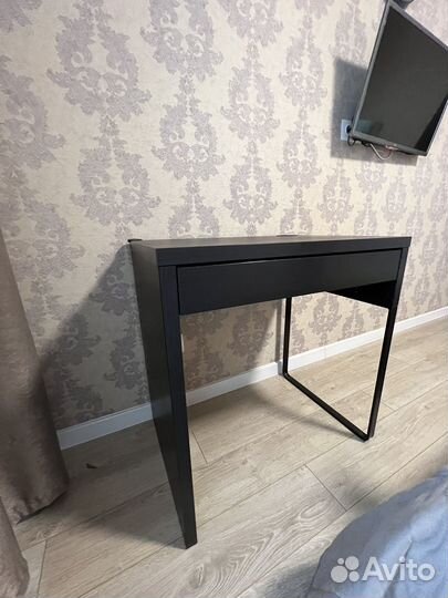 Компьютерный стол IKEA