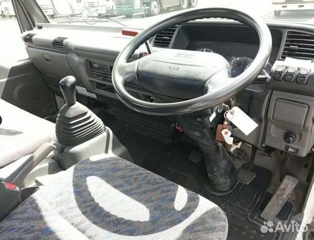 Эвакуатор Isuzu Elf с КМУ Tadano, 2004