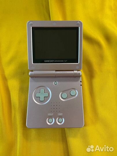 Gameboy Advance SP б/у