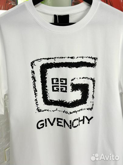 Футболка мужская Givenchy