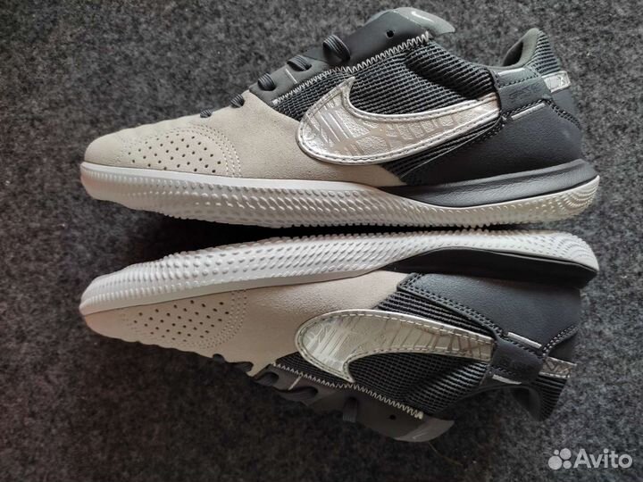 Футзалки nike