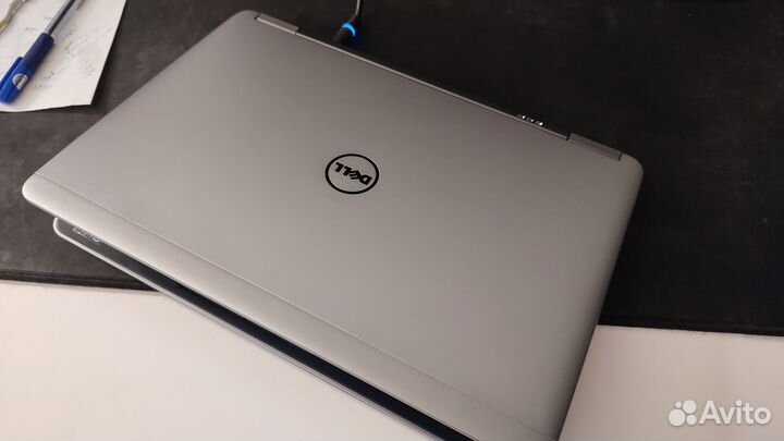 Dell Latitude E7240