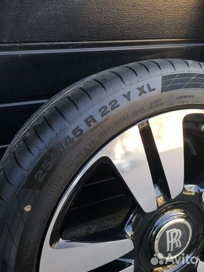 Летние колёса Rolls Royce Cullinan R22