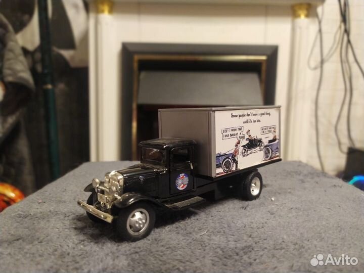 Коллекционные машинки 1 43