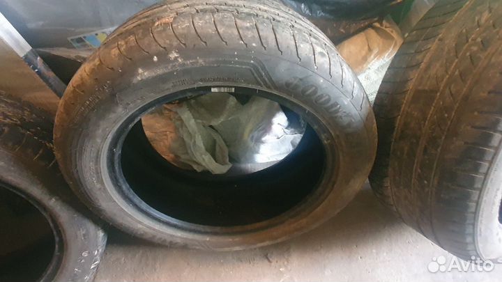 Goodyear Eagle F1 A/S-C 255/50 R19 и 285/45 R19