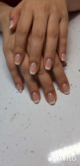 Маникюр,педикюр
