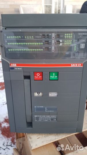 Выключатели автоматические ABB E1B 1250А