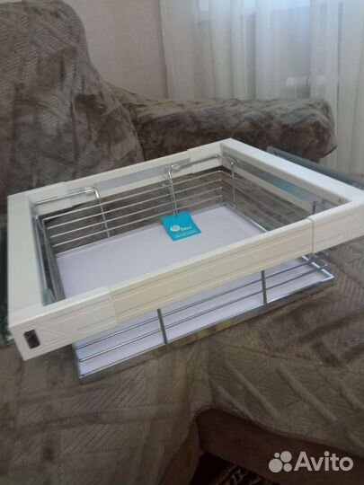 Корзина выдвижная для белья, вещей